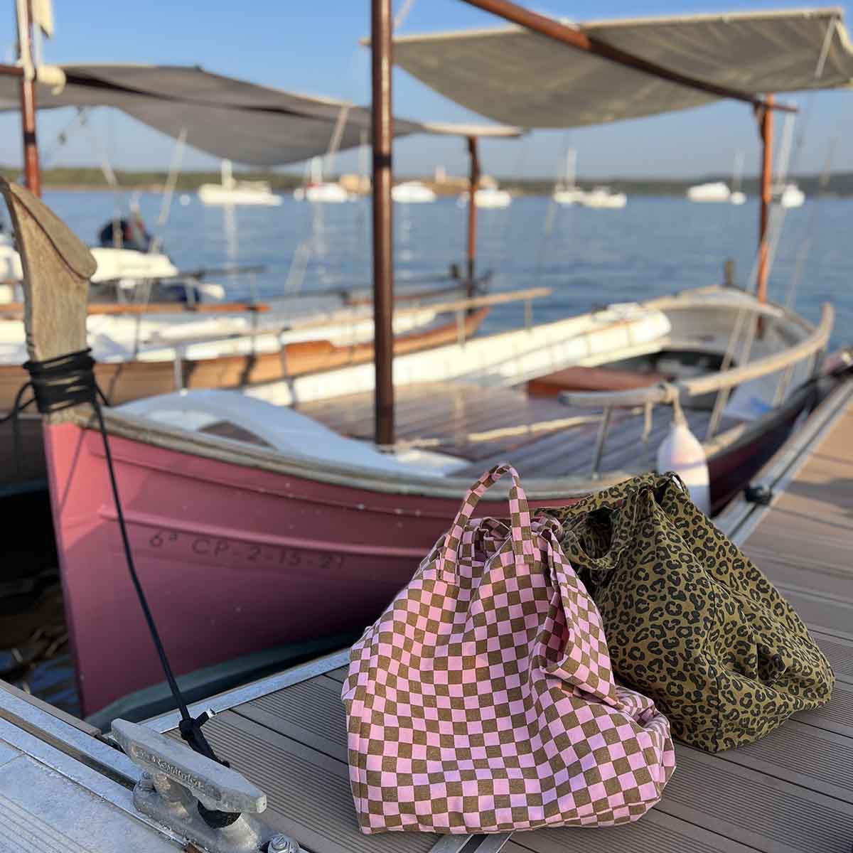 ELISA TOTE BAG CHECKERBOARD CARAMEL AND STRAWBERRY